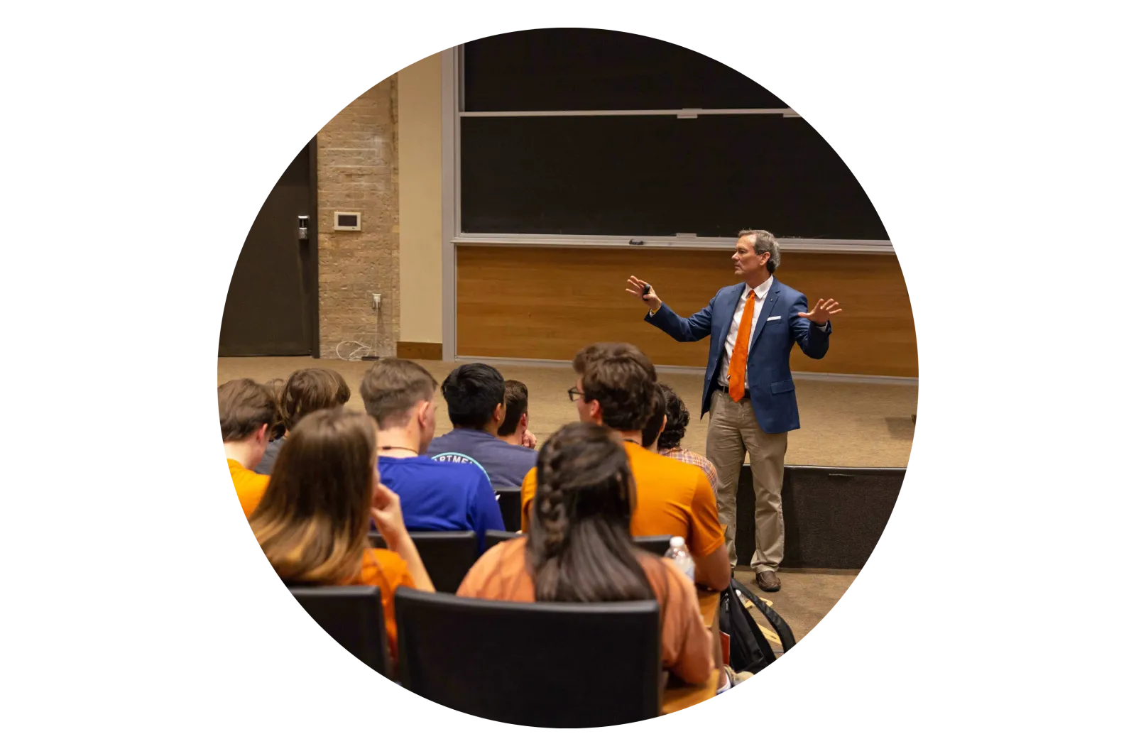 Image of a UT teacher teaching