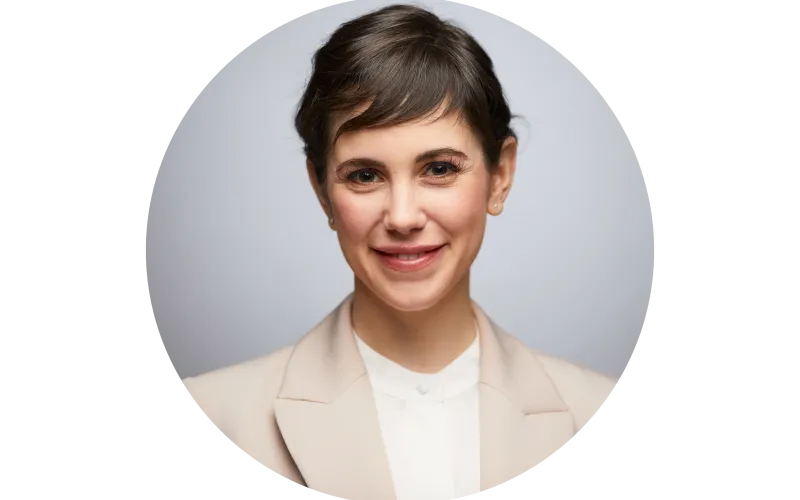 Portrait of Alex, digital marketing lead persona